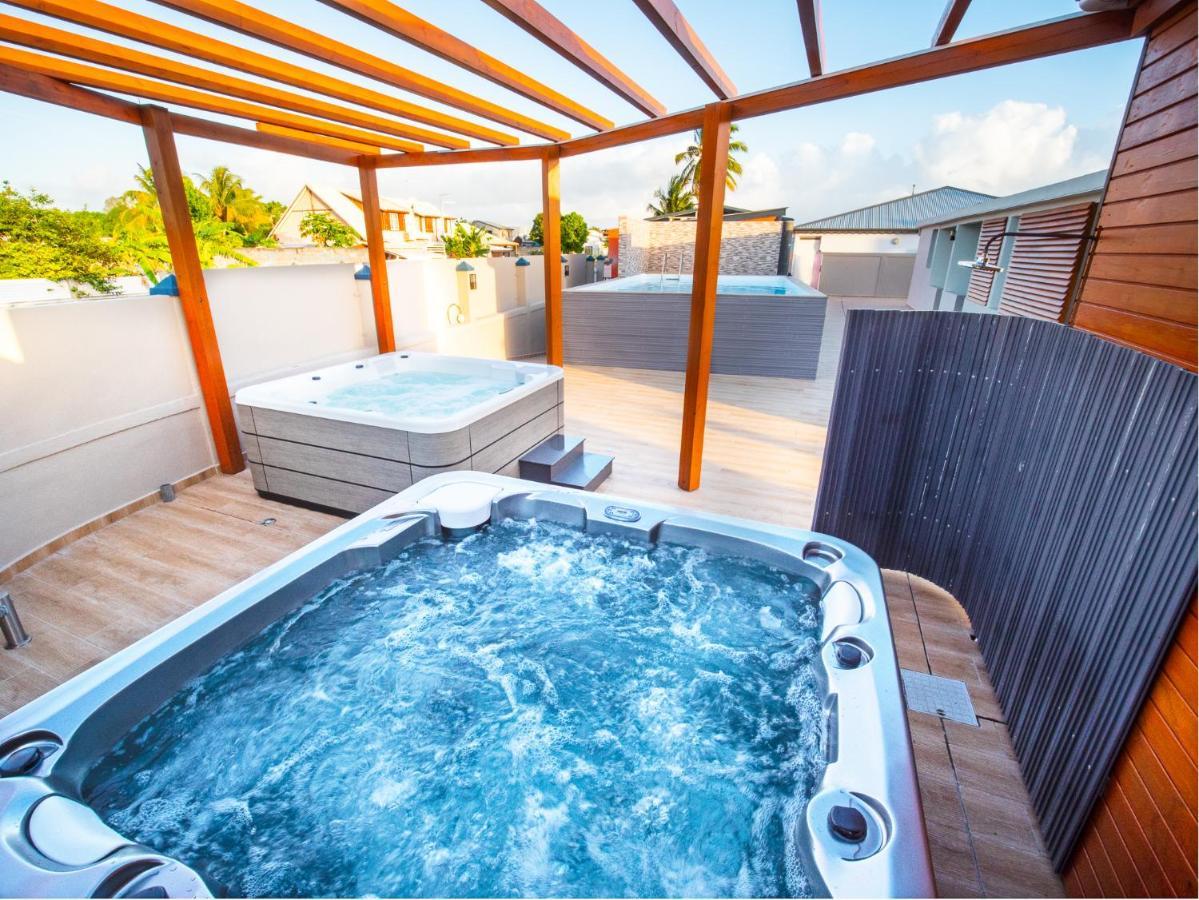 Evasion En Plein Coeur De La Ville T2 Jacuzzis Sauna Et Piscine Au Centre De ポール・ルイ エクステリア 写真